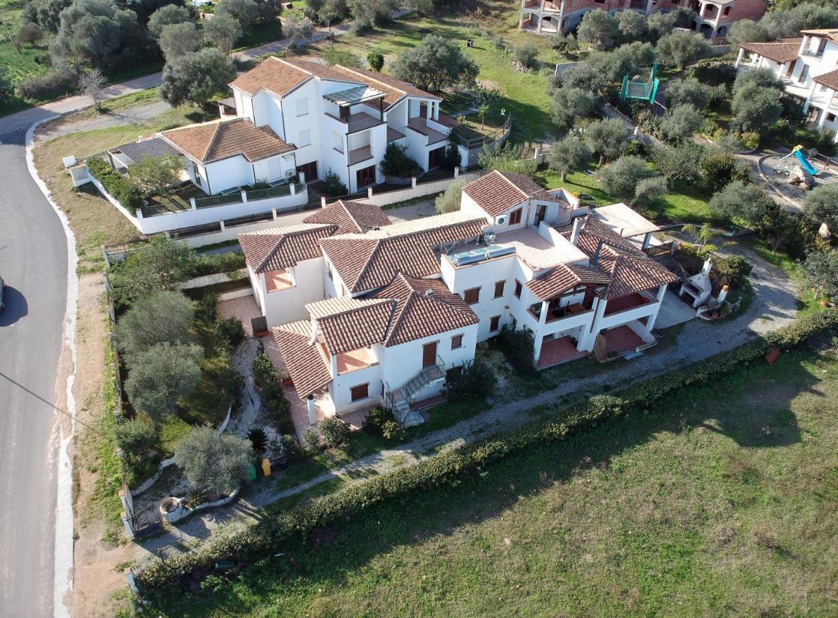 Appartamenti Torre Di Bari Bari Sardo Exterior foto