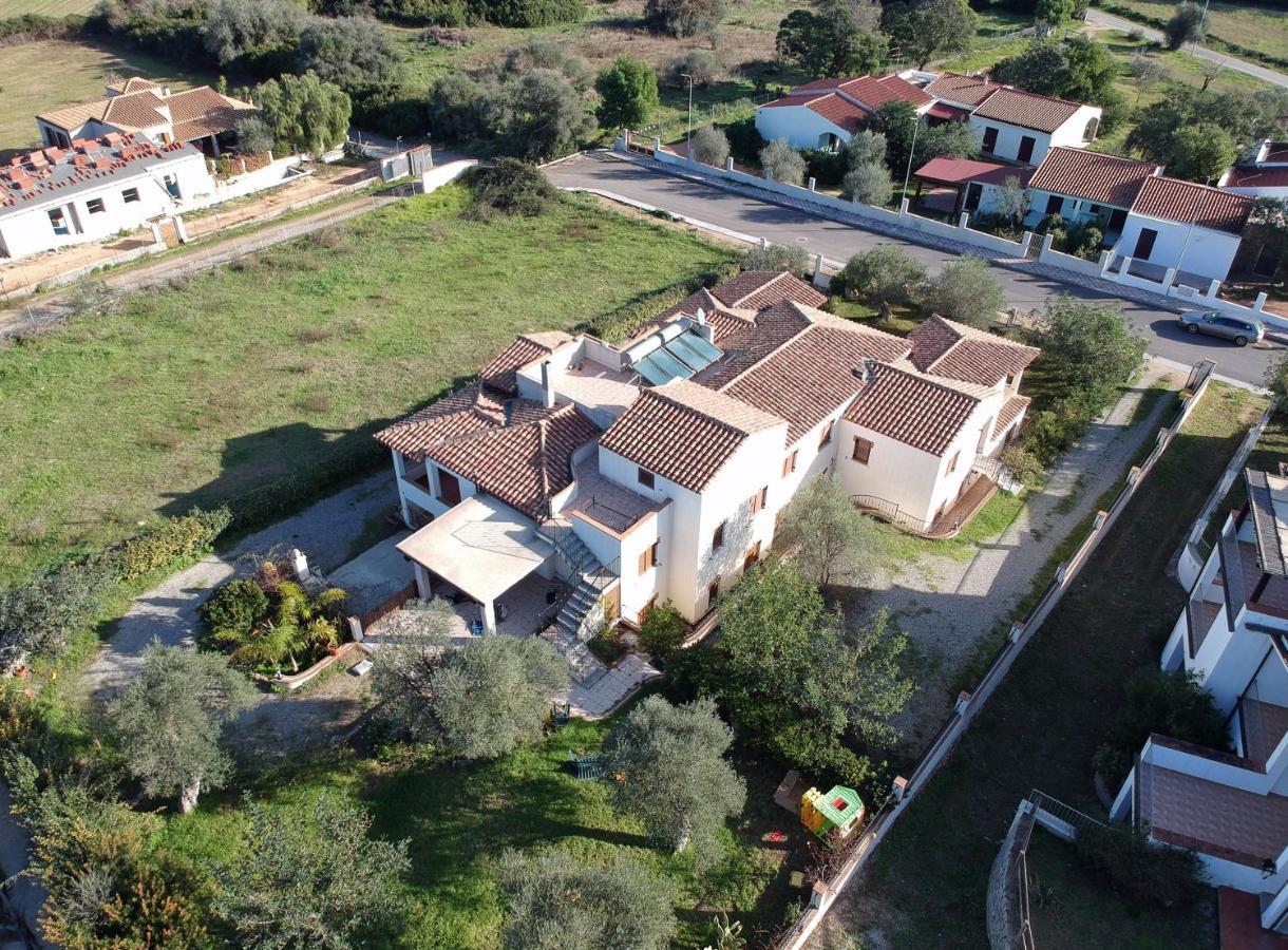 Appartamenti Torre Di Bari Bari Sardo Exterior foto